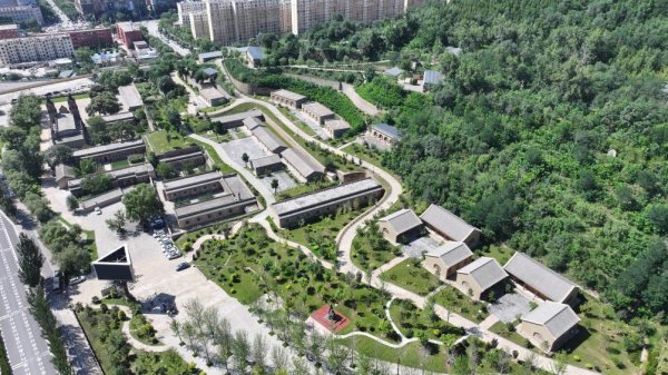 神机策 铭记历史 缅怀先烈·抗战歌曲丨再访鲁艺，那些嘹亮的抗战歌曲从这里唱响