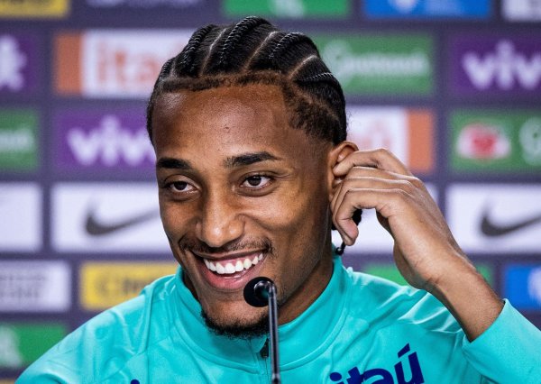 万银鼎信 若昂-佩德罗：在切尔西我的队友更强，我获得的曝光度也更高